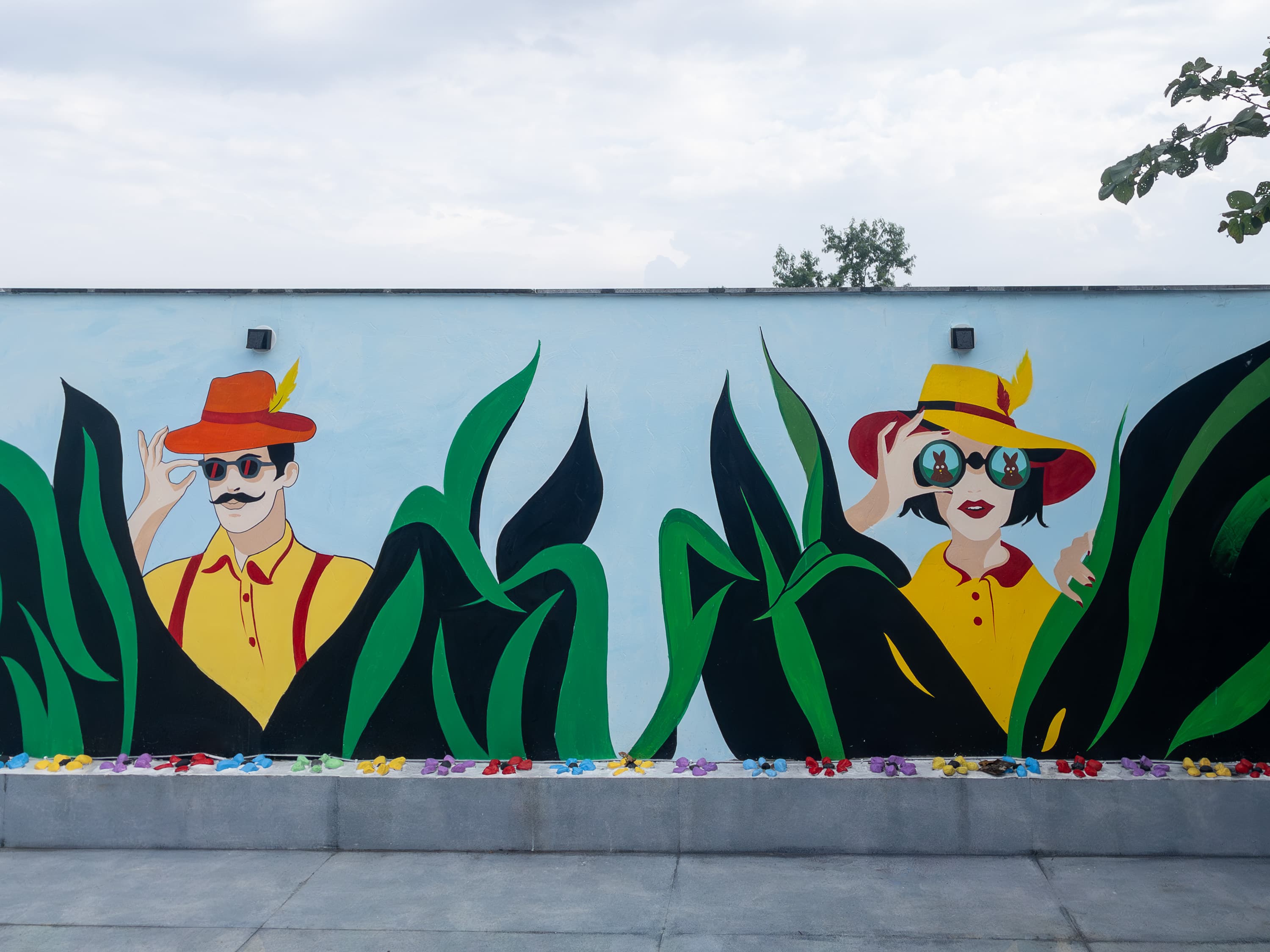 Birthday decor with balloons and lights