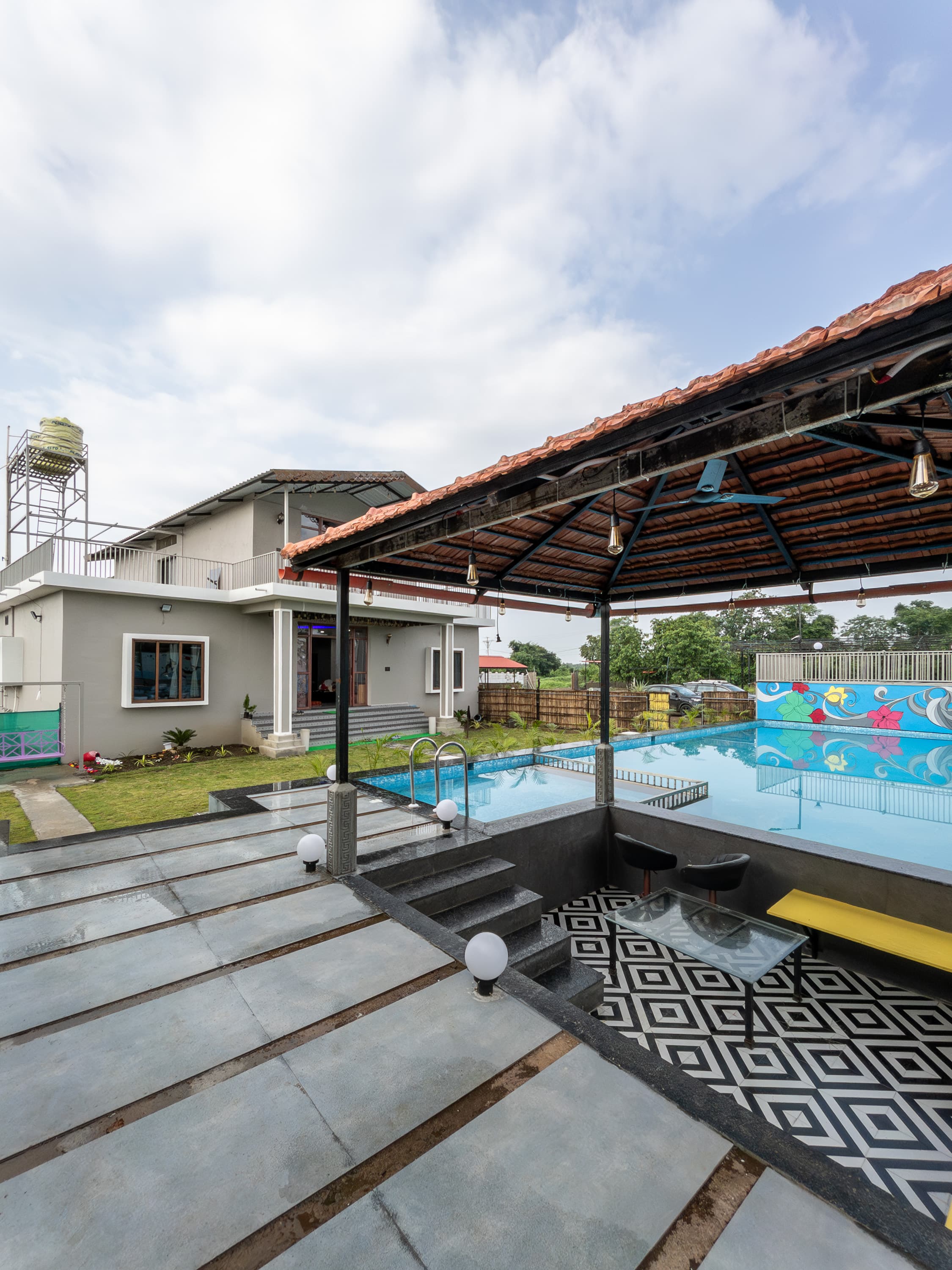 Birthday decor with balloons and lights