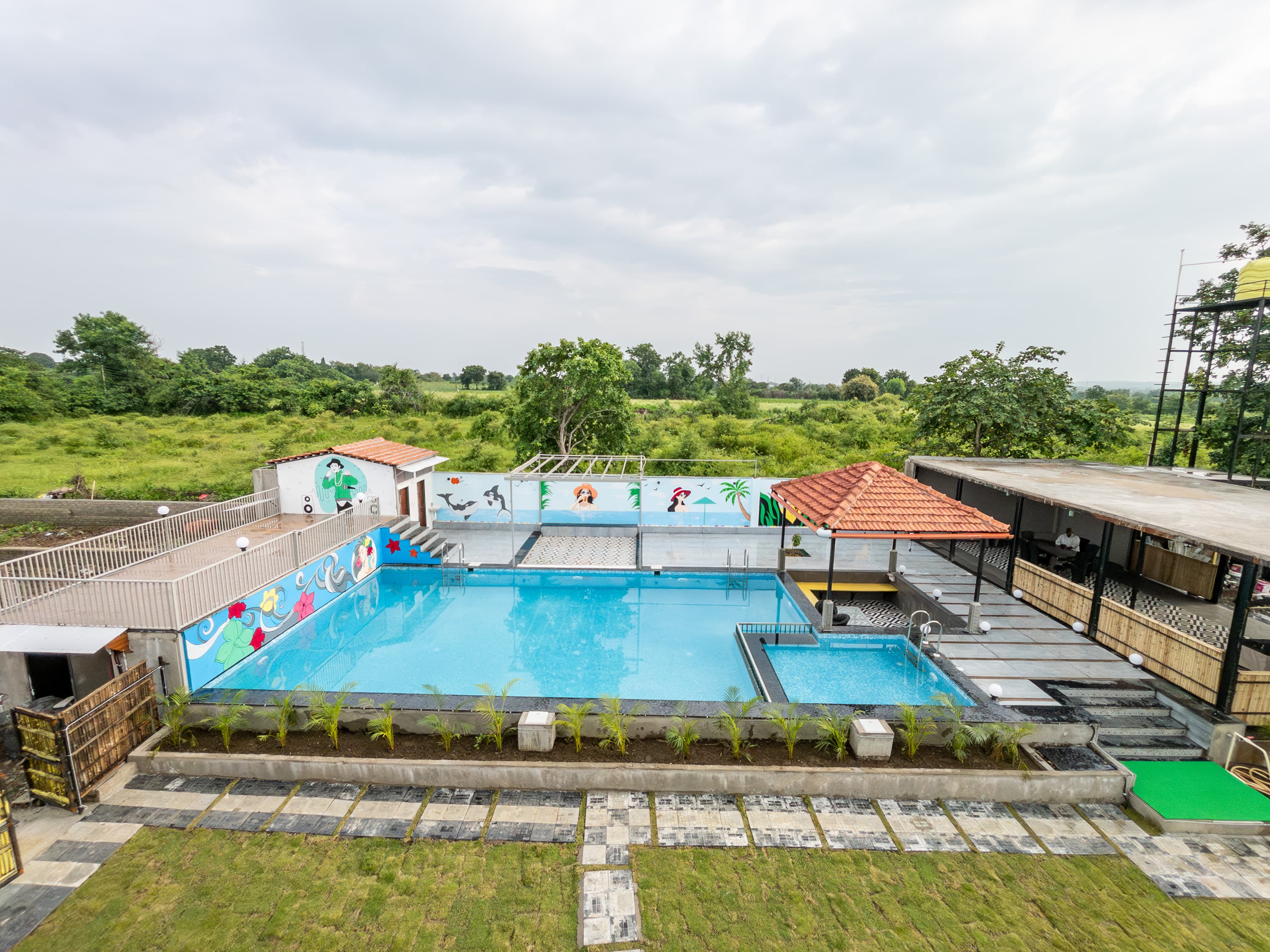 Birthday decor with balloons and lights